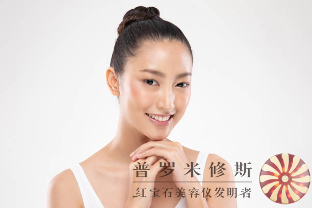 法令紋美容儀大熱銷！新一代科技助你平滑肌膚紋路