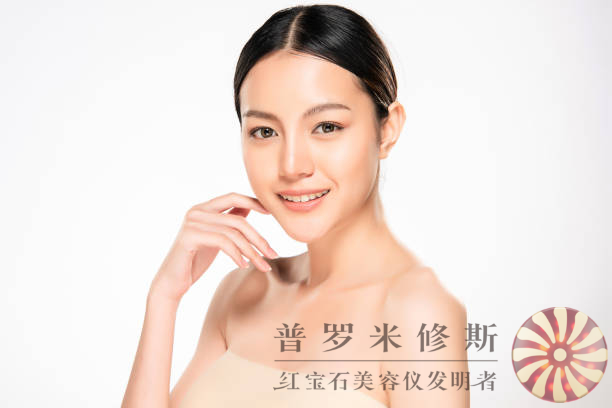 低價(jià)高效，抗老緊致美容儀助你抵御衰老跡象！
