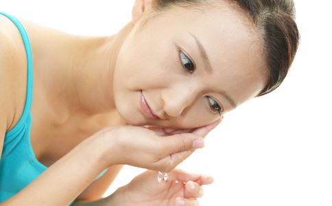 25歲女人必知的祛皺常識(shí)